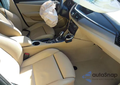 2014 BMW X1 xDrive28I из США, поврежденный, VIN WBAVL1C58EVY11790